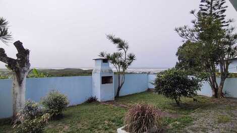 Beautiful sea view townhouse, 4 bedrooms with AC, WI-FI, barbecue