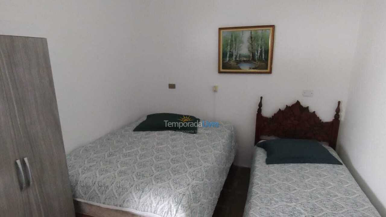 Casa para aluguel de temporada em São Francisco do Sul (Ubatuba)