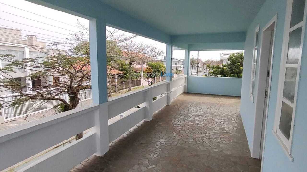 Casa para alquiler de vacaciones em São Francisco do Sul (Ubatuba)