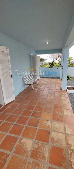 Casa para aluguel de temporada em São Francisco do Sul (Ubatuba)