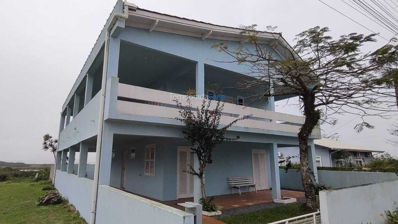 Casa para alquiler de vacaciones em São Francisco do Sul (Ubatuba)