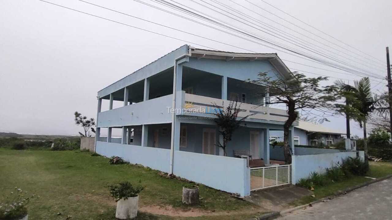 Casa para alquiler de vacaciones em São Francisco do Sul (Ubatuba)