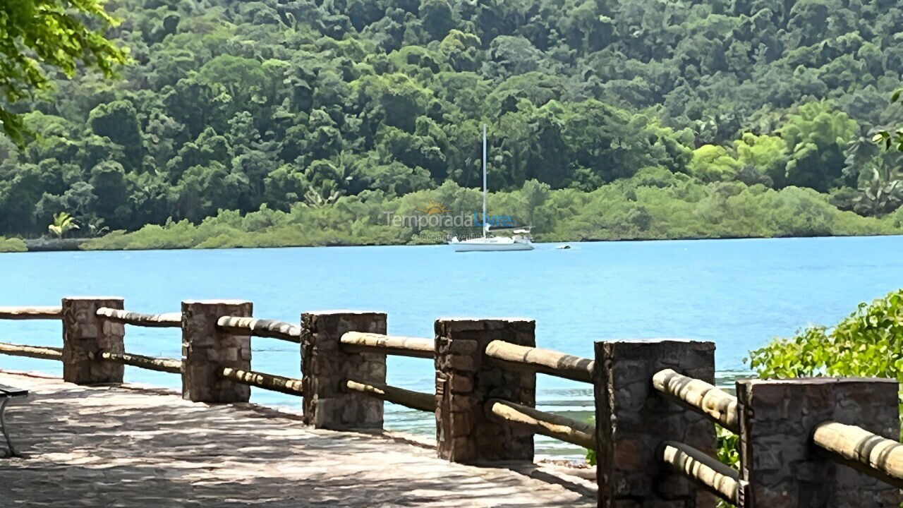 Apartamento para aluguel de temporada em Salvador (Ilha de Bom Jesus dos Passos)