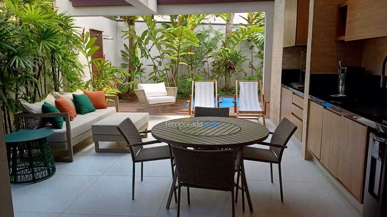 Casa para alquiler de vacaciones em São Sebastião (Praia da Baleia)