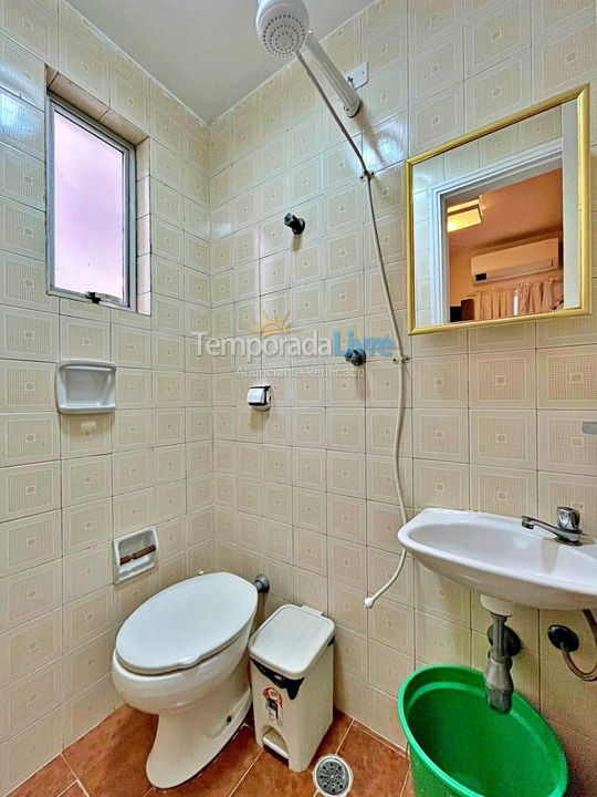 Apartamento para aluguel de temporada em Guarujá (Pitangueiras)