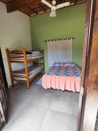 Want to escape the hustle and bustle of the city? Cozy townhouse in Itamambuca