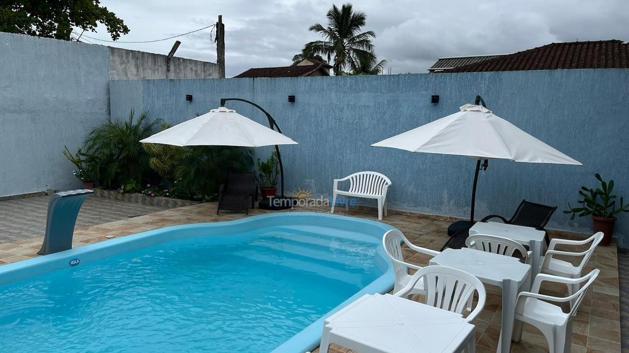 Casa para alquiler de vacaciones em Guarujá (Praia do Pernambuco)