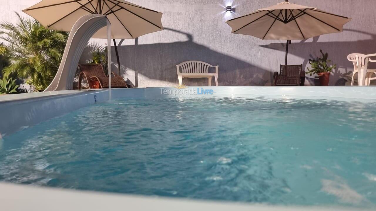 Casa para alquiler de vacaciones em Guarujá (Praia do Pernambuco)