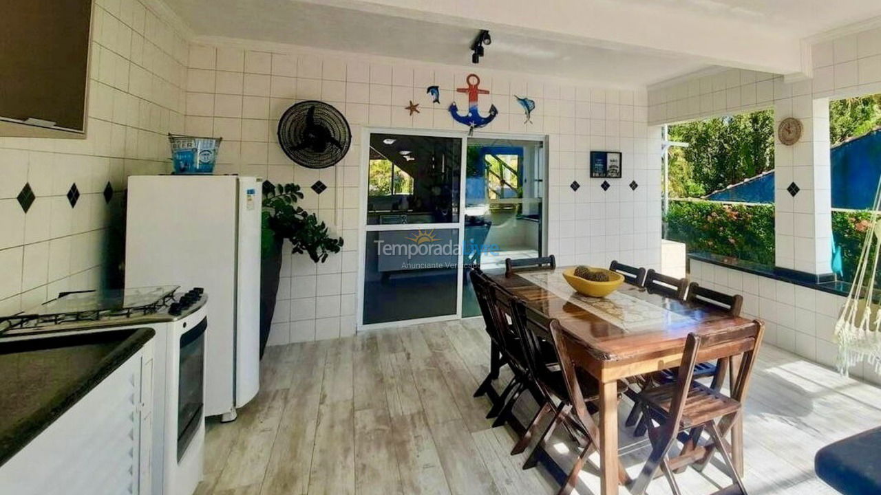 Casa para alquiler de vacaciones em Bertioga (Condominio Morada da Praia)