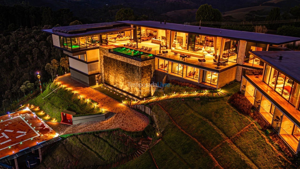 Casa para aluguel de temporada em Campos do Jordão (Horto Florestal)