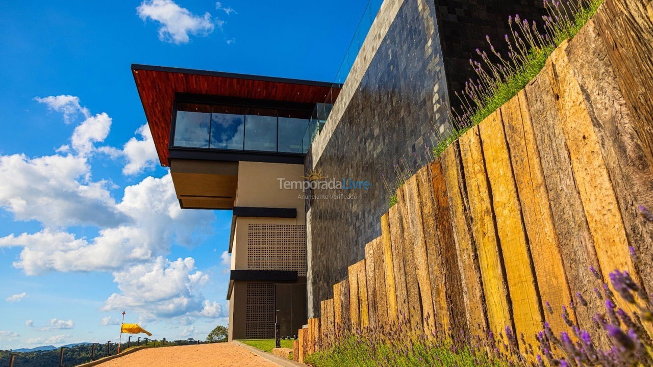 Casa para aluguel de temporada em Campos do Jordão (Horto Florestal)