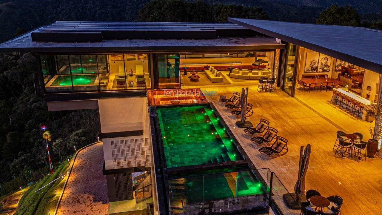 Casa para aluguel de temporada em Campos do Jordão (Horto Florestal)
