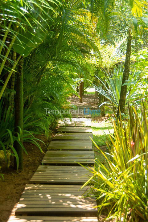 Casa para aluguel de temporada em Mata de São João (Praia do Forte)