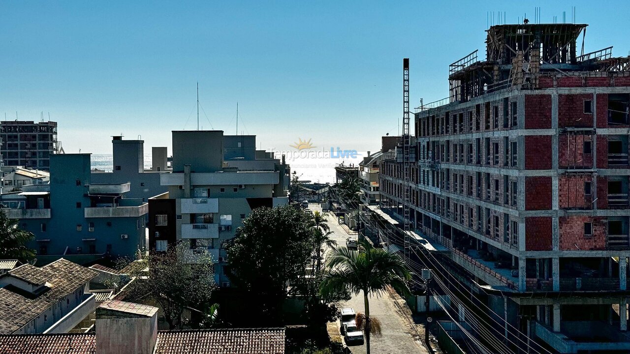 Apartamento para aluguel de temporada em Bombinhas (Praia de Bombas)