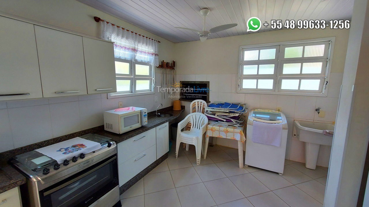 Casa para aluguel de temporada em Florianopolis (Praia dos Ingleses)