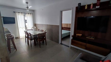 Apartamento a 100 metros da Praia Grande em Ubatuba