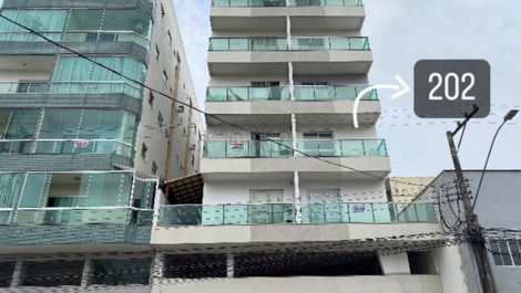 Apartamento novo com ótima localização na Praia do Morro!