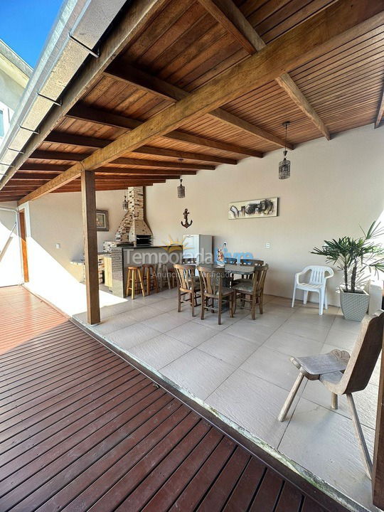 Casa para alquiler de vacaciones em Bombinhas (Canto Grande)