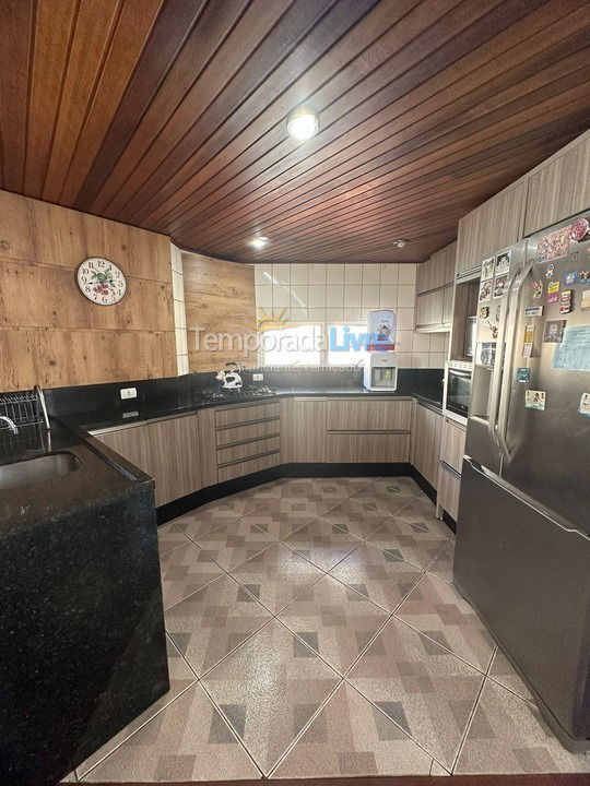 Casa para alquiler de vacaciones em Bombinhas (Canto Grande)