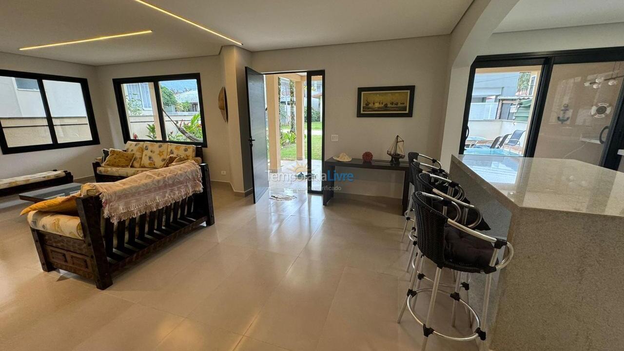 Casa para alquiler de vacaciones em Ubatuba (Lagoinha)