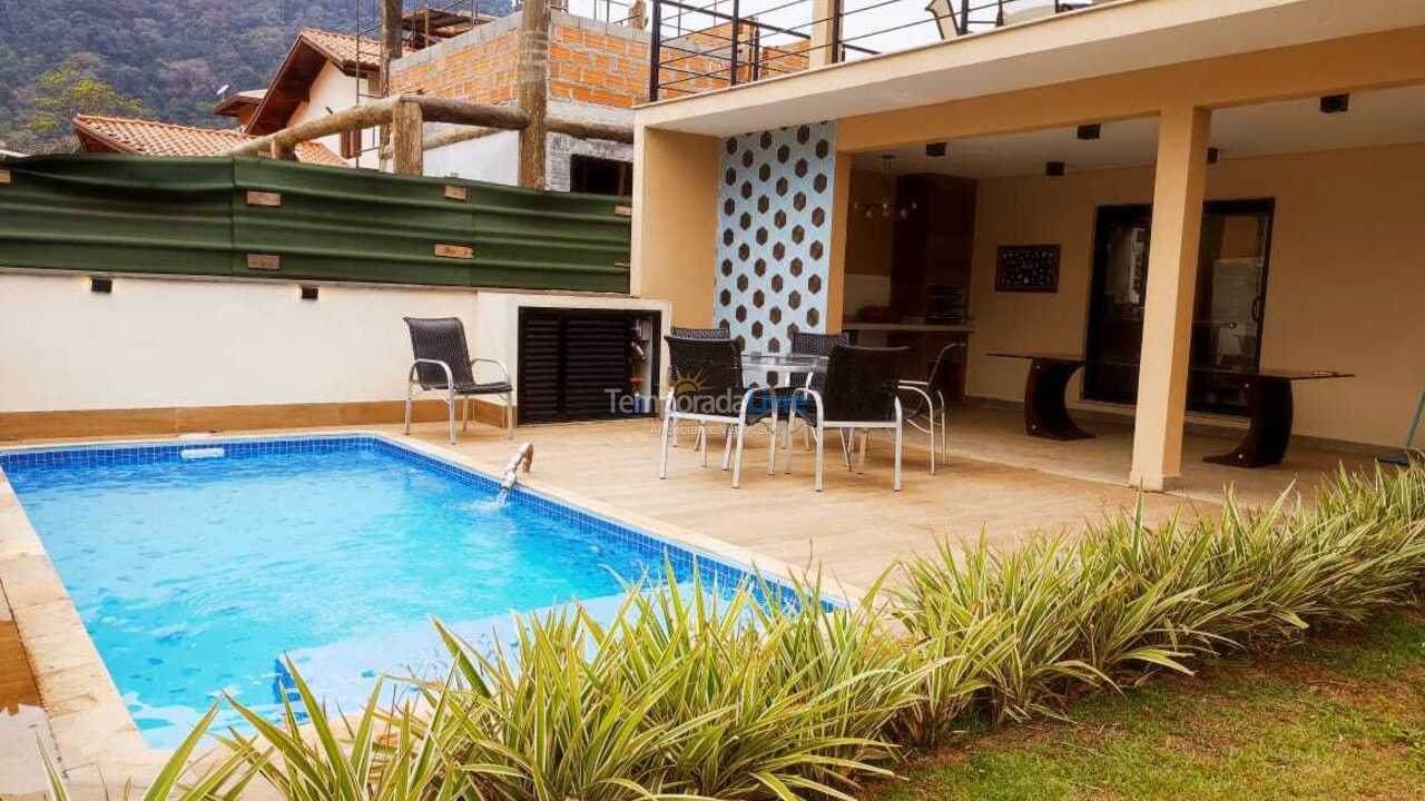 Casa para aluguel de temporada em Ubatuba (Lagoinha)