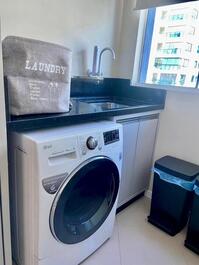 EXCELENTE APARTAMENTO EN EL CORAZÓN DE MEIA PRAIA