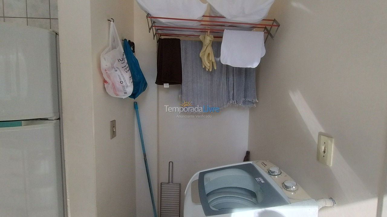 Apartamento para aluguel de temporada em Itapema (Meia Praia)