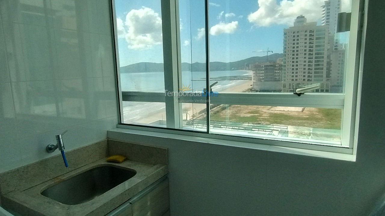 Apartamento para aluguel de temporada em Itapema (Meia Praia)