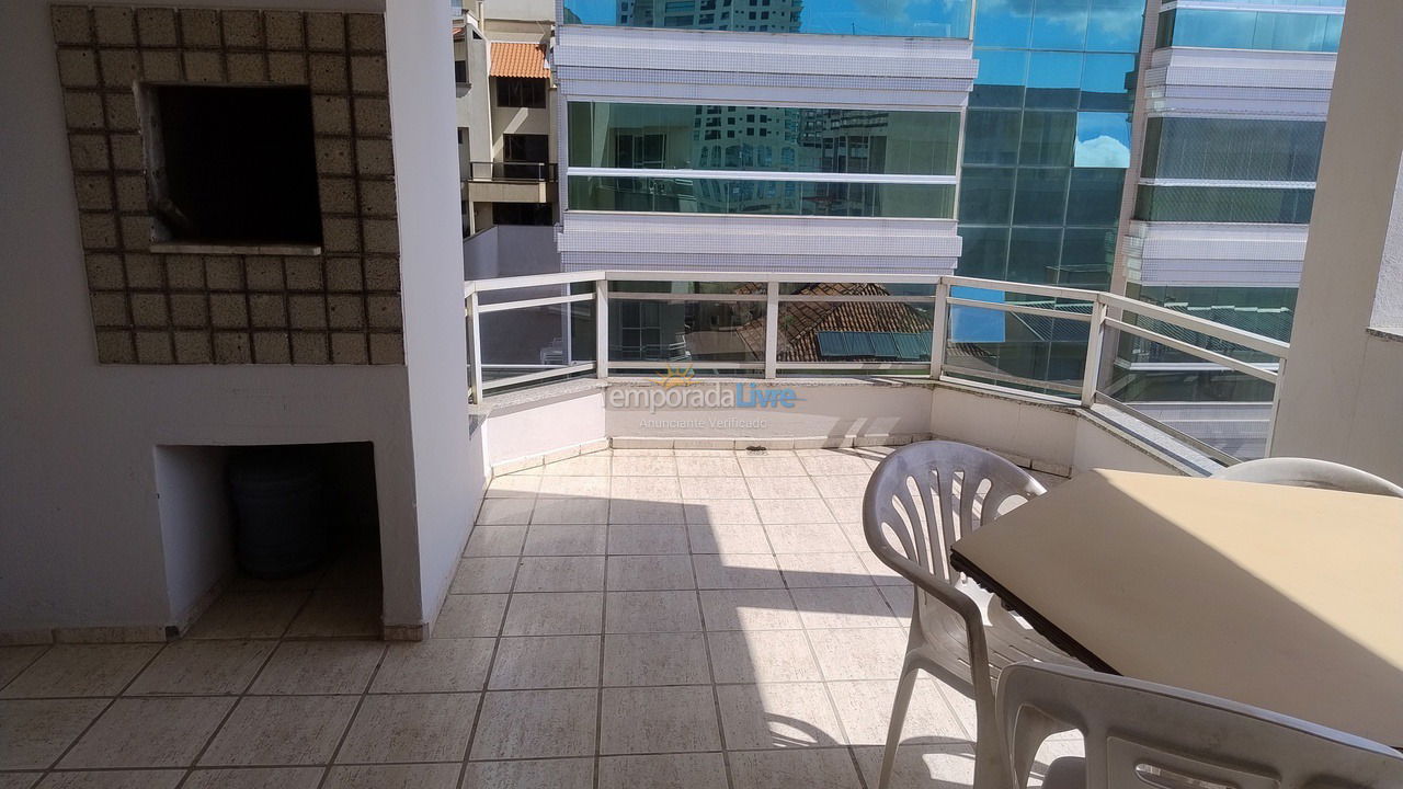 Apartamento para aluguel de temporada em Itapema (Meia Praia)