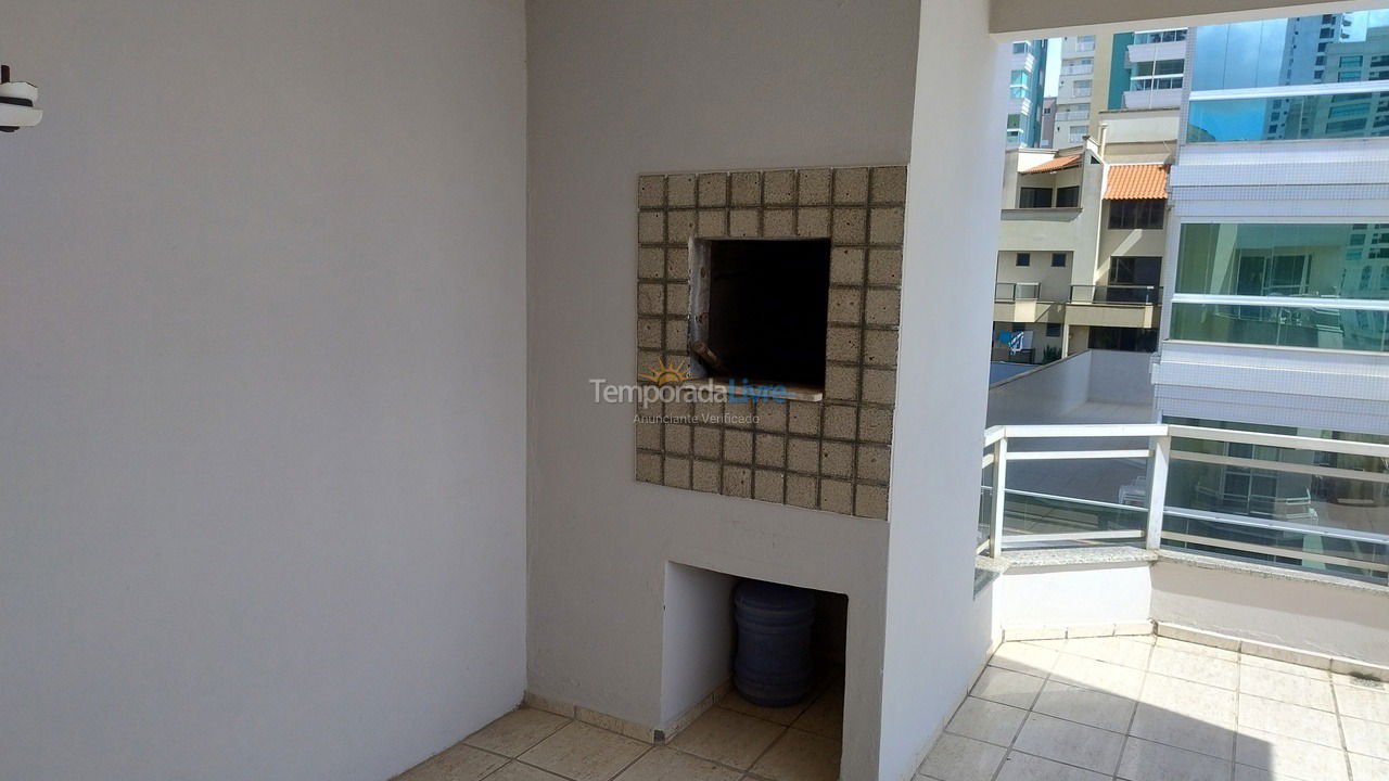 Apartamento para aluguel de temporada em Itapema (Meia Praia)