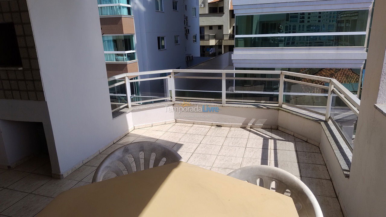 Apartamento para aluguel de temporada em Itapema (Meia Praia)