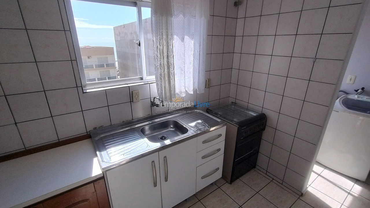 Apartamento para aluguel de temporada em Itapema (Meia Praia)