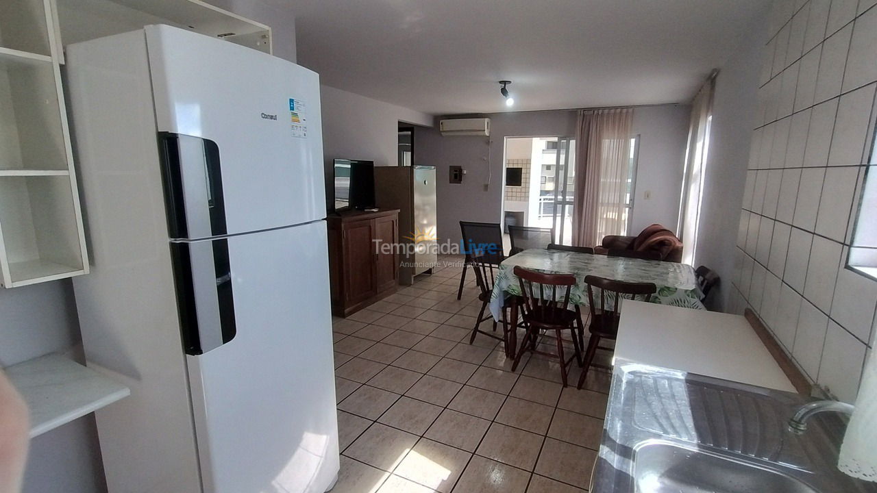 Apartamento para aluguel de temporada em Itapema (Meia Praia)