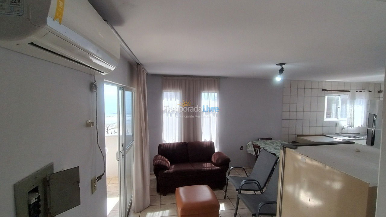 Apartamento para aluguel de temporada em Itapema (Meia Praia)