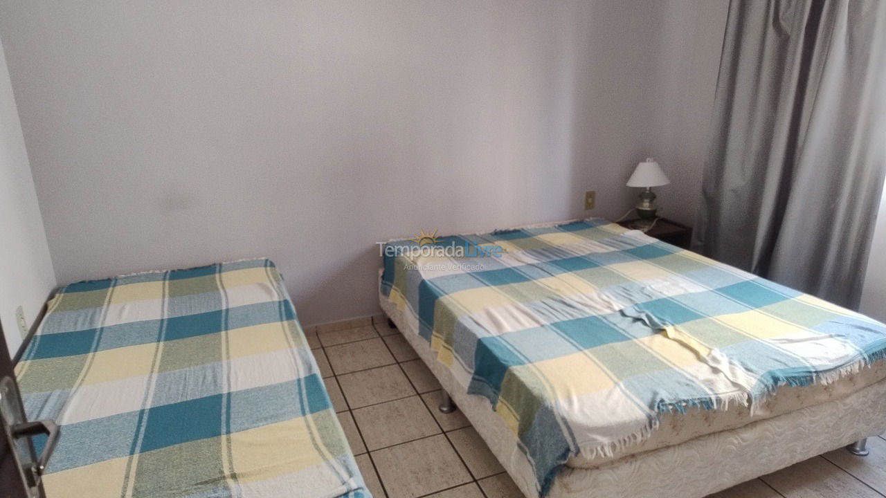 Apartamento para aluguel de temporada em Itapema (Meia Praia)