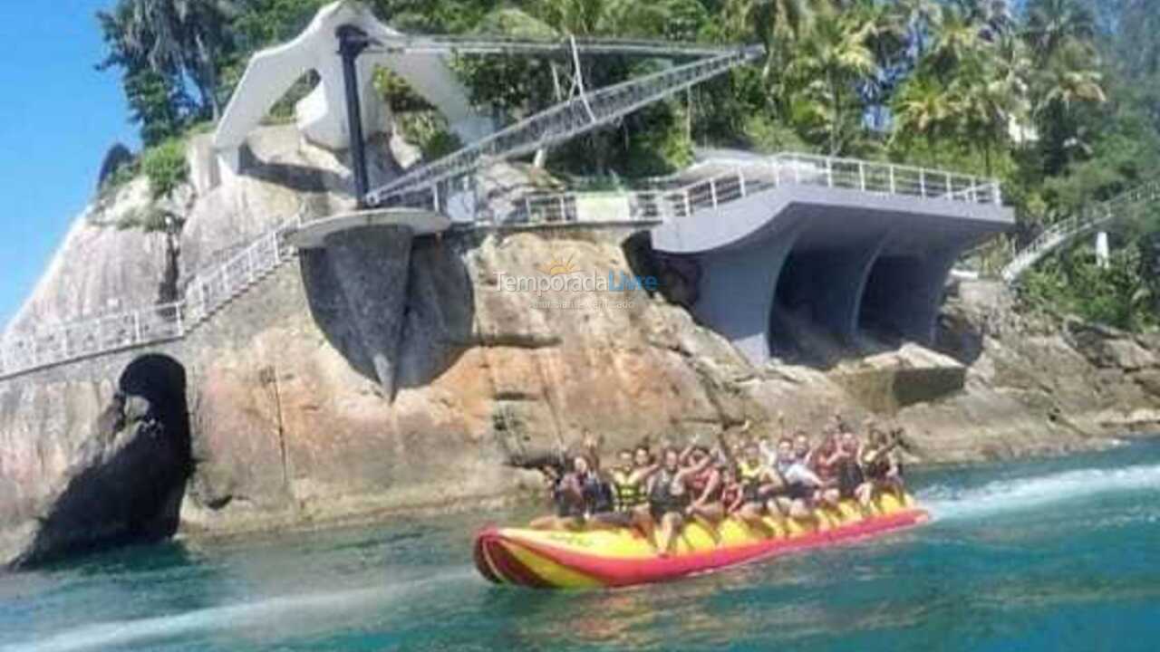 Casa para aluguel de temporada em Guarujá (Praia de Pernanbuco)