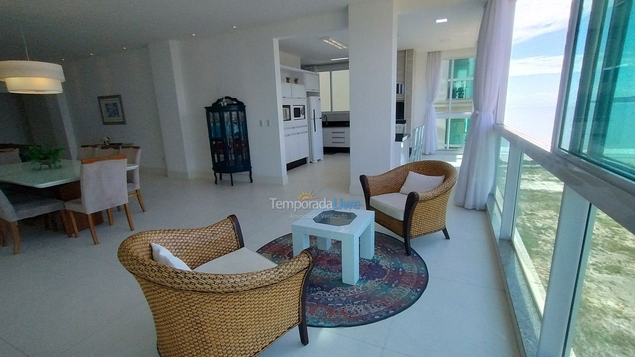 Apartment for vacation rental in Itapema (Meia Praia)