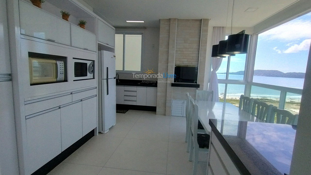 Apartment for vacation rental in Itapema (Meia Praia)