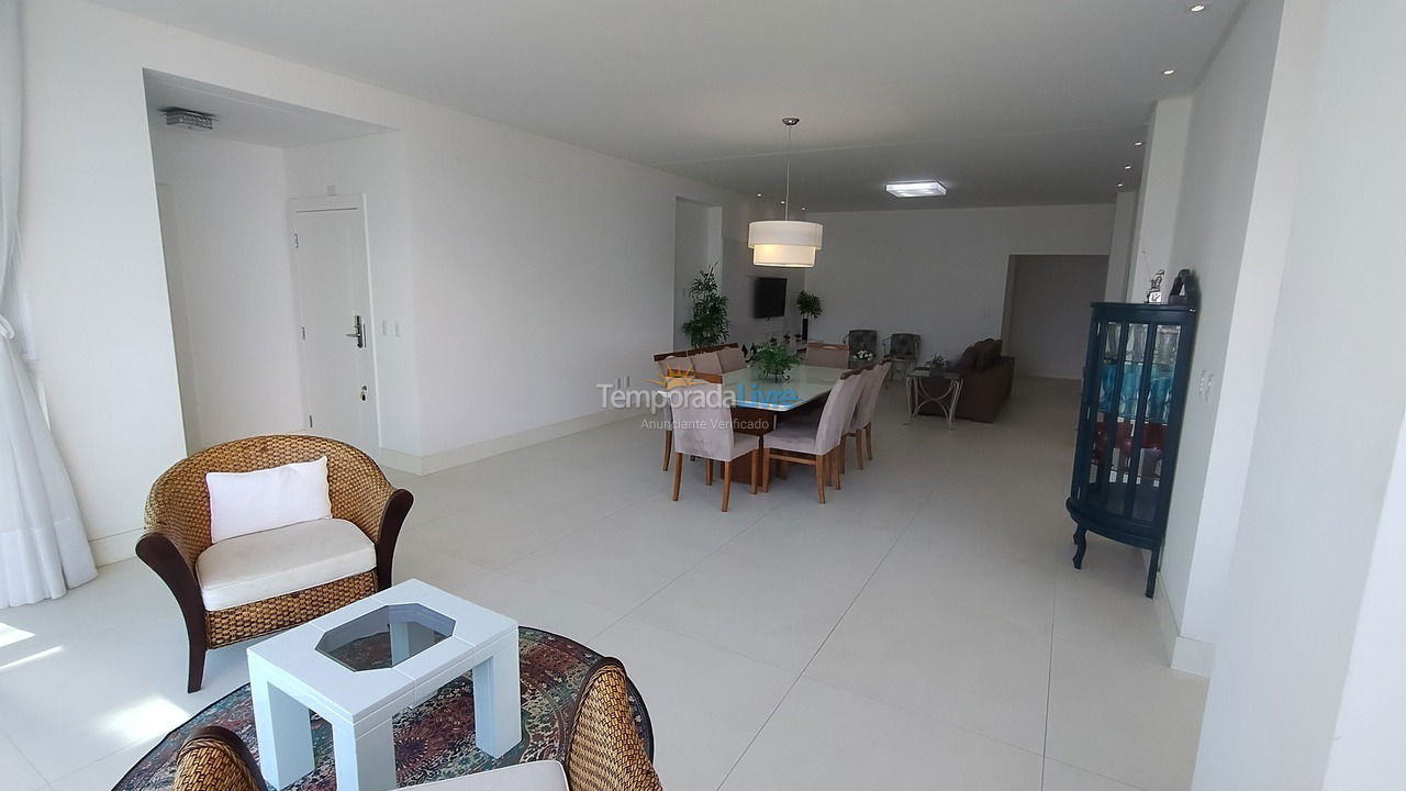 Apartment for vacation rental in Itapema (Meia Praia)