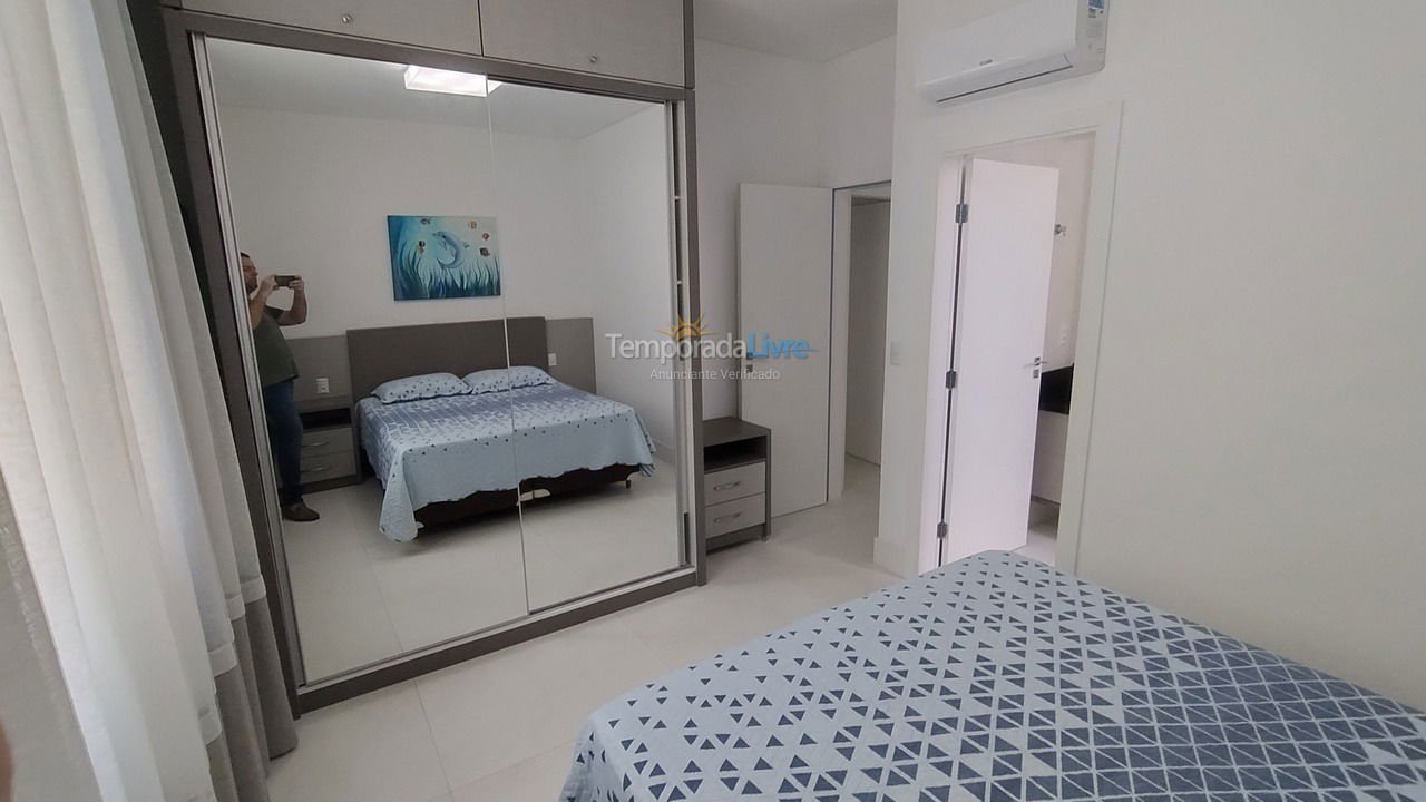 Apartment for vacation rental in Itapema (Meia Praia)