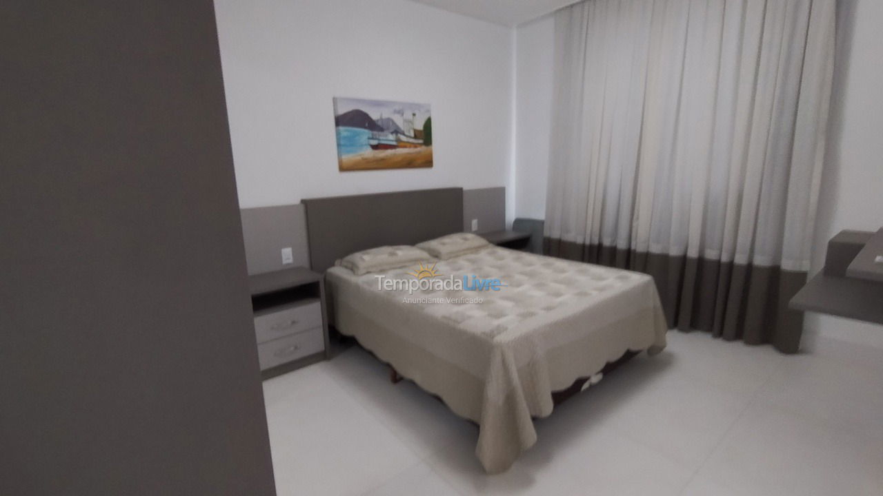 Apartment for vacation rental in Itapema (Meia Praia)