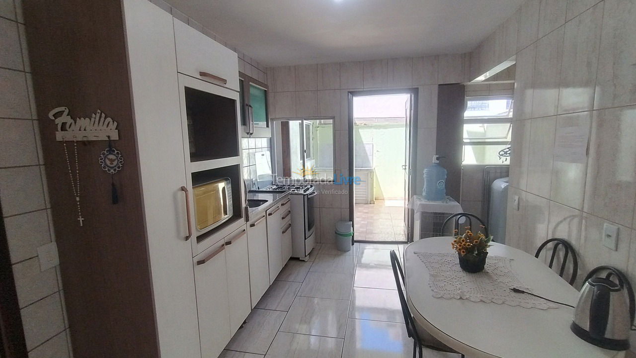 Apartamento para alquiler de vacaciones em Itapema (Meia Praia)