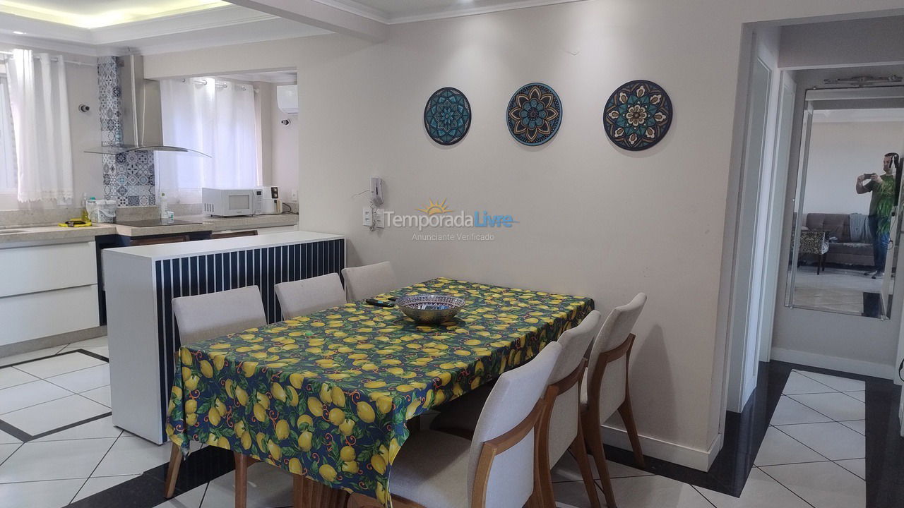 Apartamento para alquiler de vacaciones em Itapema (Meia Praia)