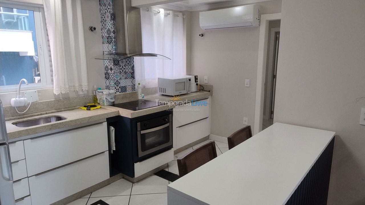 Apartamento para alquiler de vacaciones em Itapema (Meia Praia)