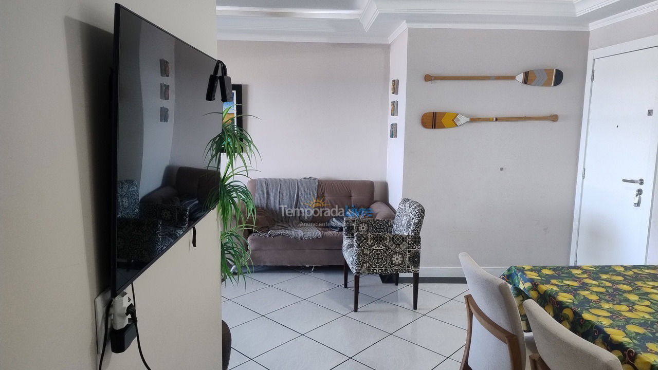 Apartamento para aluguel de temporada em Itapema (Meia Praia)