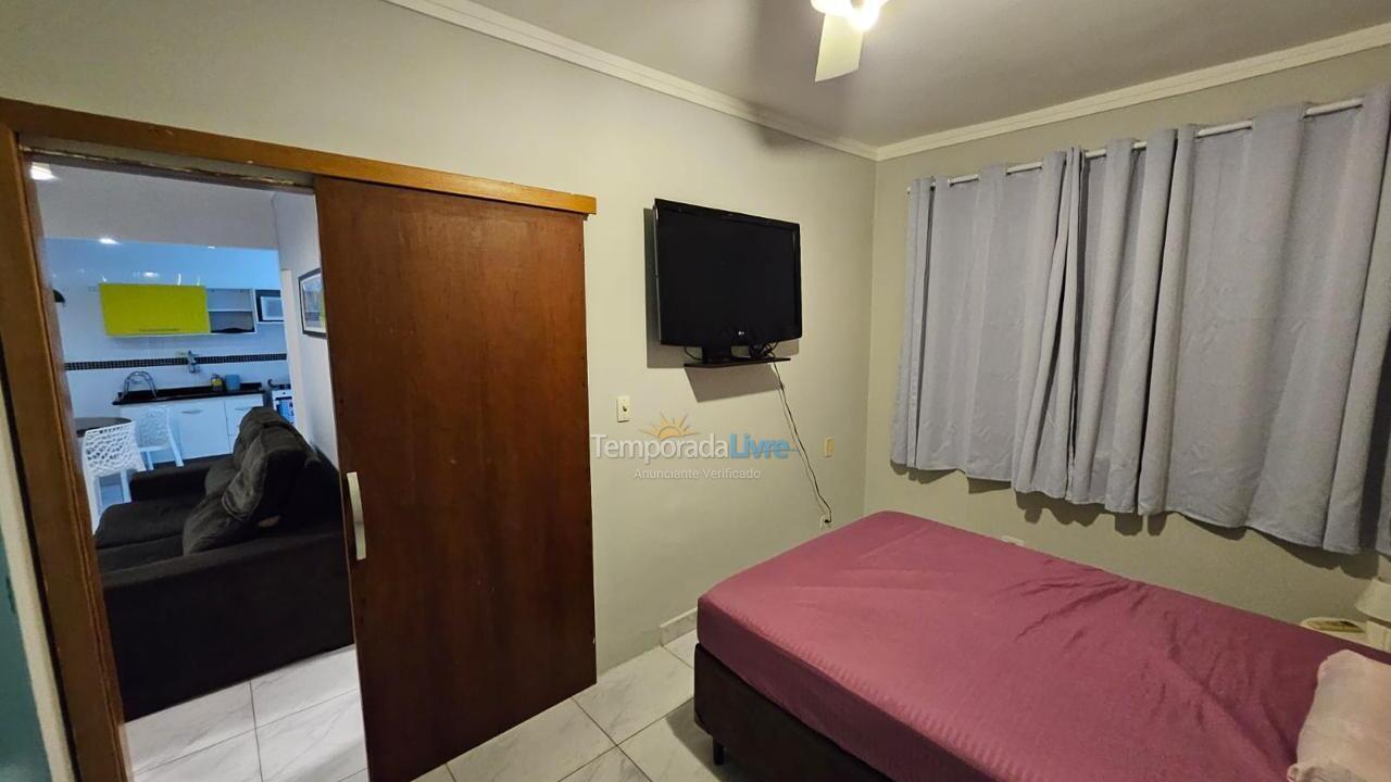 Apartamento para aluguel de temporada em Guarujá (Jardim Las Palmas)