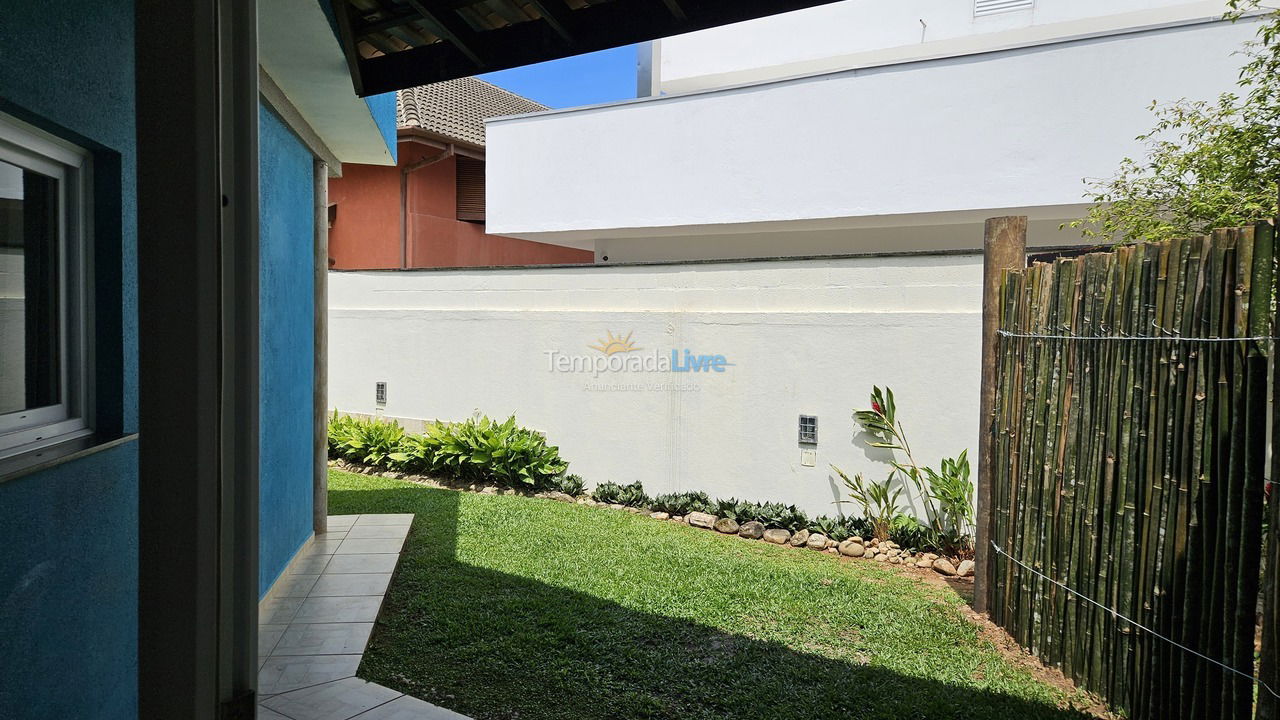 Casa para alquiler de vacaciones em Ubatuba (Praia do Tenório)