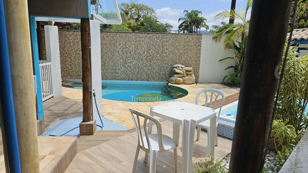 Casa para alquiler de vacaciones em Ubatuba (Praia do Tenório)