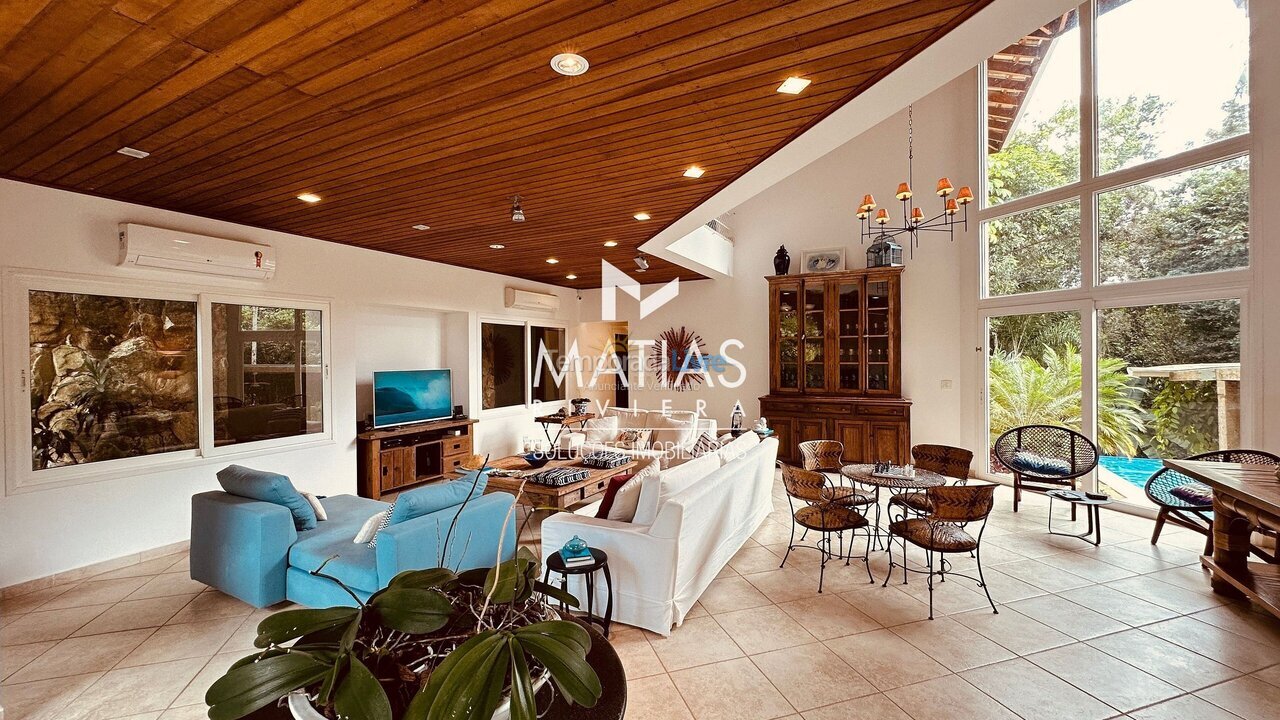 Casa para aluguel de temporada em Guarujá (Condomínio Jardim Iporanga)