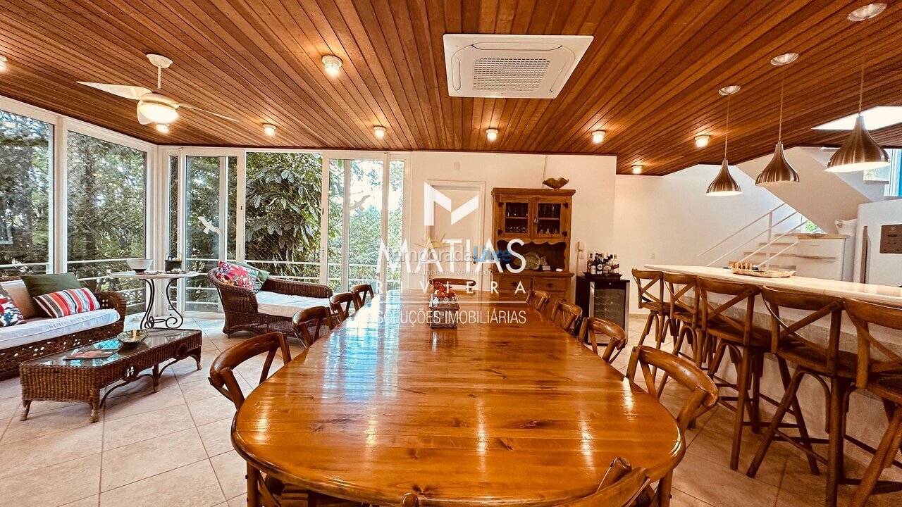 Casa para aluguel de temporada em Guarujá (Condomínio Jardim Iporanga)